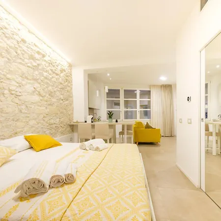Il Sole In Pieno Centro Storico In Guest house Cagliari